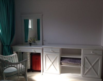 Spacious two bedroom apartment LA28