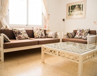 Villa with private swimming pool First line CS93