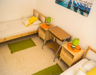 Villa with private swimming pool First line CS93