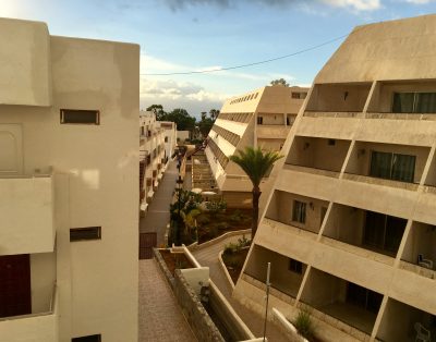 One bedroom apartment in Las Americas LA103