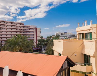 Two bedroom apartment in Las Americas LA73