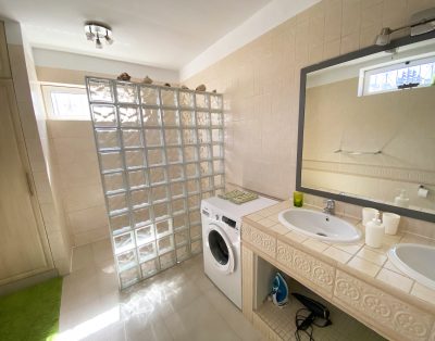 Spacious Apartment in San Eugenio