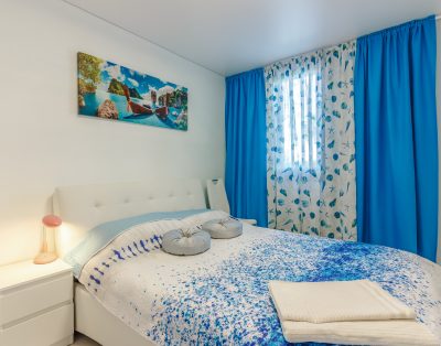 Spacious and bright Apartment in Las Americas LA453