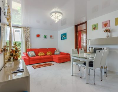 Spacious and bright Apartment in Las Americas LA453