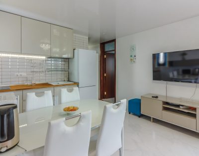 Spacious and bright Apartment in Las Americas LA453