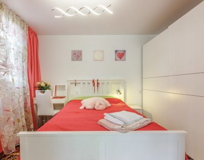 Spacious and bright Apartment in Las Americas LA453