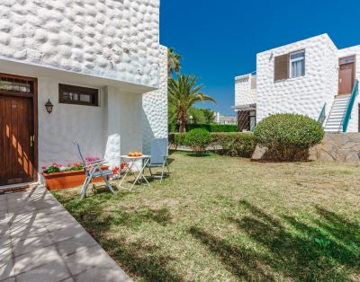 Spacious and bright Apartment in Las Americas LA453