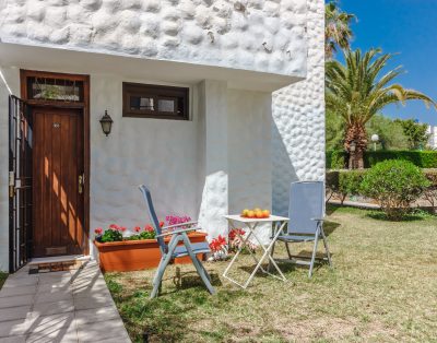 Spacious and bright Apartment in Las Americas LA453